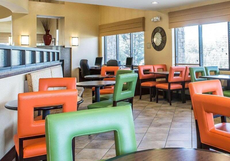 فندق Comfort Suites Kodak Sevierville
