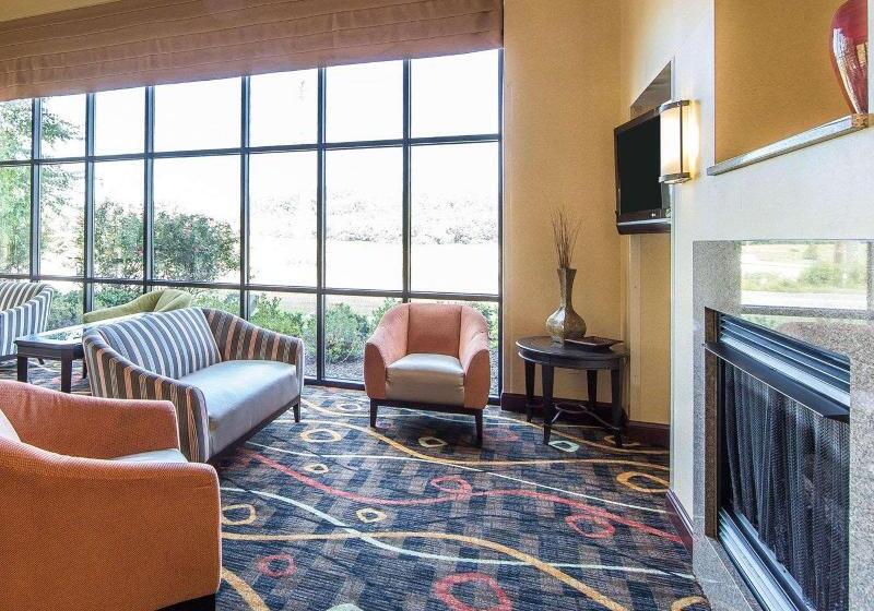 فندق Comfort Suites Kodak Sevierville
