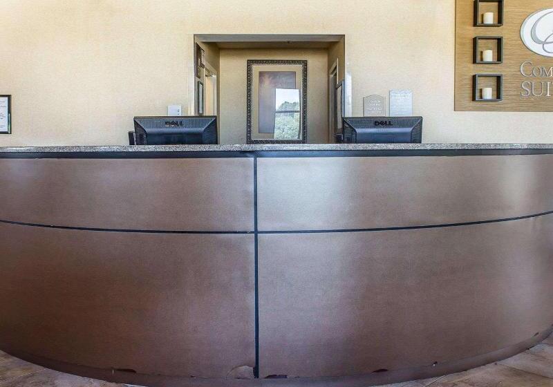 فندق Comfort Suites Kodak Sevierville