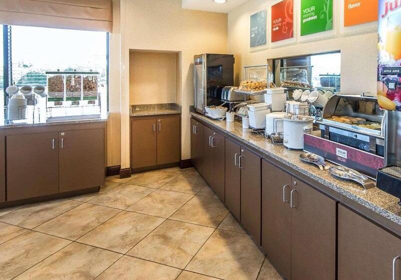 호텔 Comfort Suites Kodak Sevierville