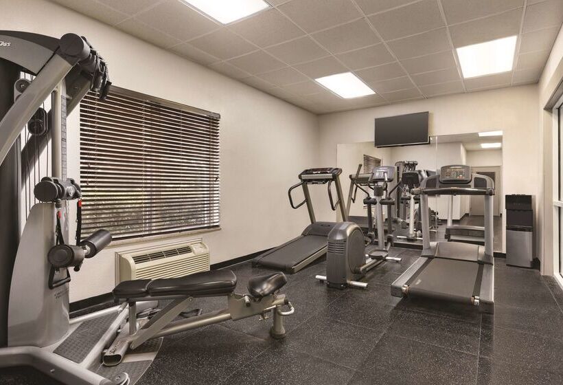 فندق Country Inn & Suites By Radisson, Conyers, Ga