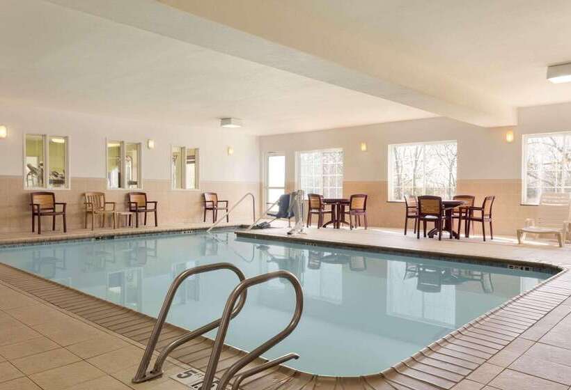 فندق Country Inn & Suites By Radisson, Norman Near University