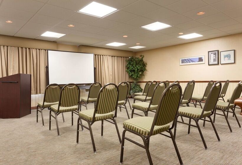 فندق Country Inn & Suites By Radisson, Norman Near University