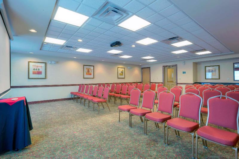 فندق Country Inn & Suites By Radisson, Petersburg, Va