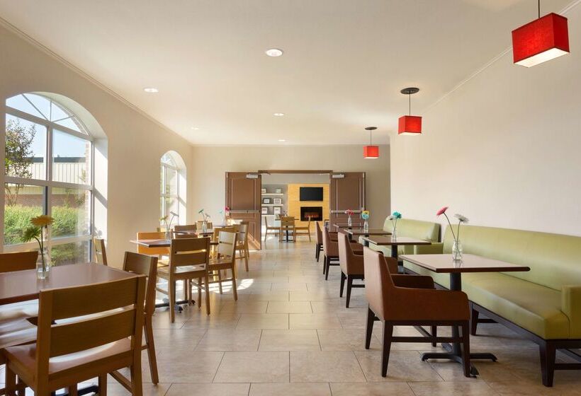 هتل Country Inn & Suites By Radisson, Pineville, La