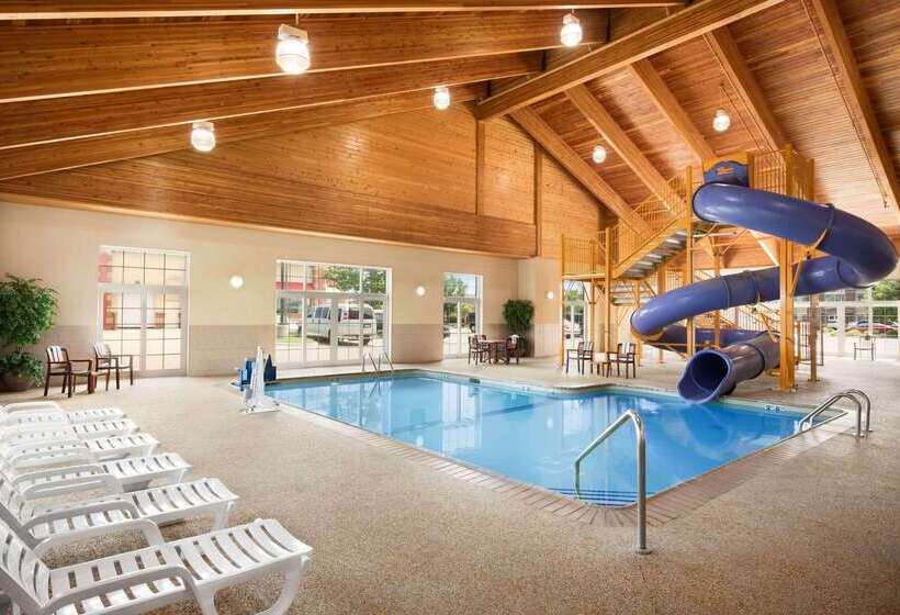 فندق Country Inn & Suites By Radisson, Shoreview, Mn