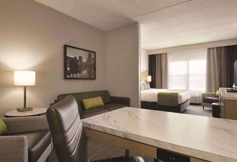 فندق Country Inn & Suites By Radisson, Shoreview, Mn