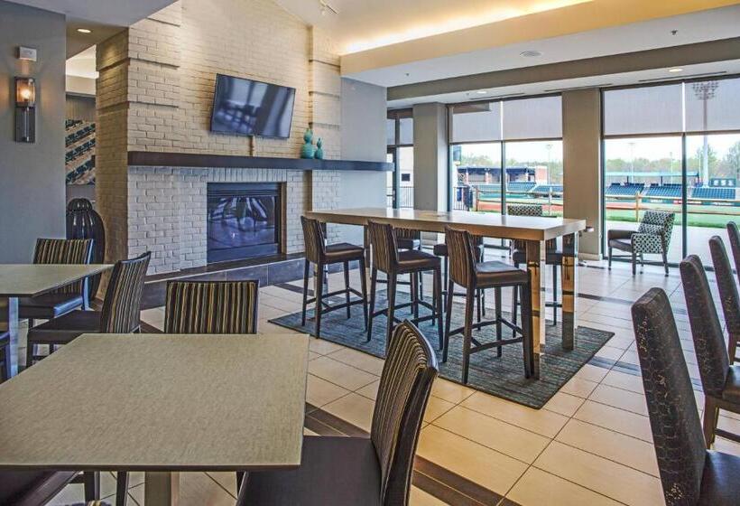 هتل Residence Inn Aberdeen At Ripken Stadium