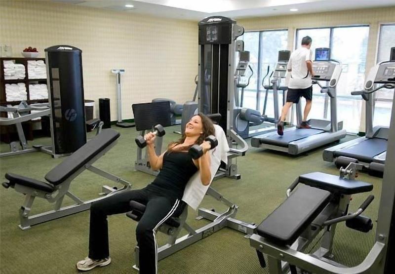 בית מלון כפרי Courtyard By Marriott Pensacola Downtown