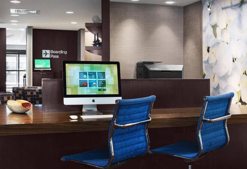 호텔 Courtyard By Marriott Portland Airport