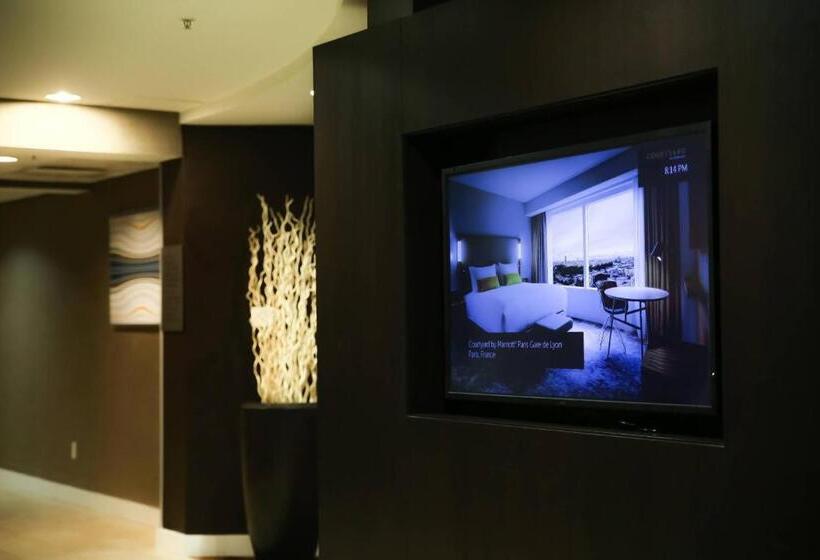 호텔 Courtyard By Marriott Portland Airport