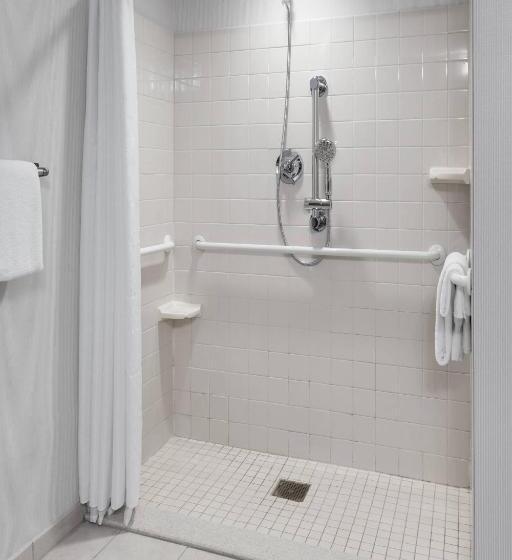 호텔 Courtyard By Marriott Portland Airport