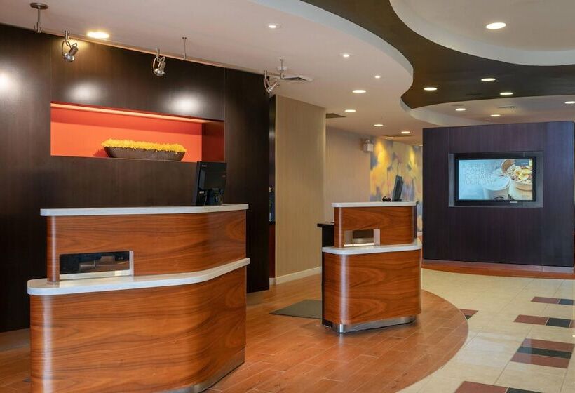 فندق Courtyard By Marriott Salisbury