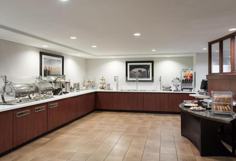 호텔 Courtyard By Marriott Wichita At Old Town