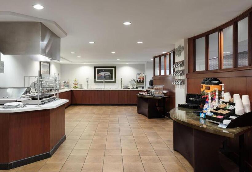 호텔 Courtyard By Marriott Wichita At Old Town