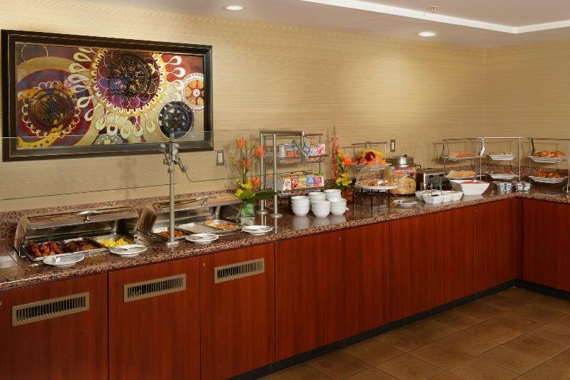 호텔 Courtyard By Marriott Wichita At Old Town