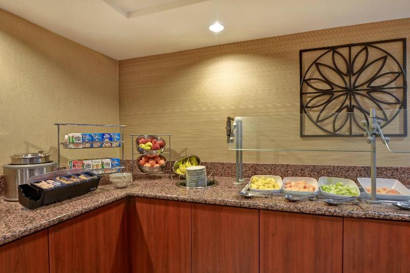호텔 Courtyard By Marriott Wichita At Old Town