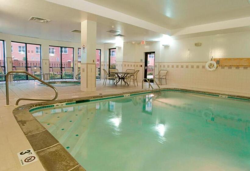 호텔 Courtyard Cincinnati North At Union Centre