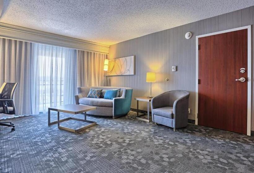 Отель Courtyard By Marriott Harrisburg West/mechanicsburg