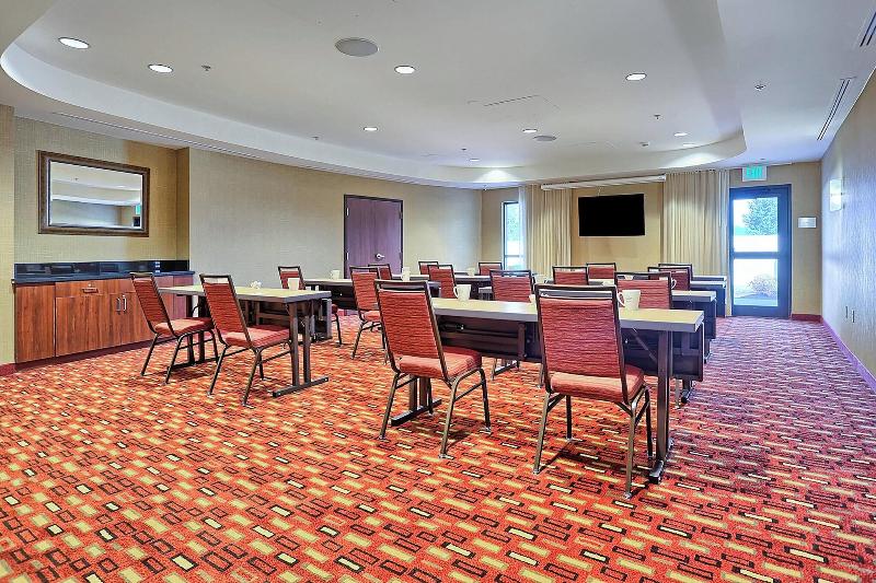 Отель Courtyard By Marriott Harrisburg West/mechanicsburg