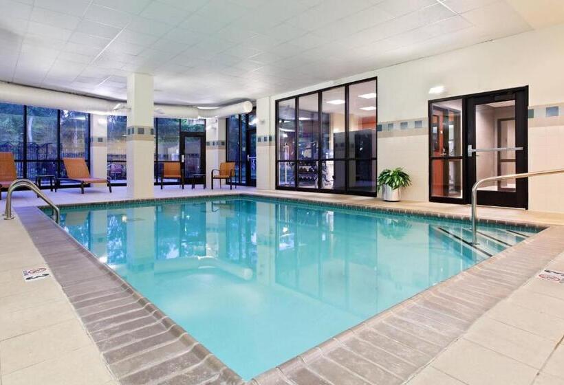 Отель Courtyard By Marriott Knoxville Airport Alcoa