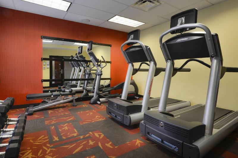 فندق Courtyard Memphis Collierville