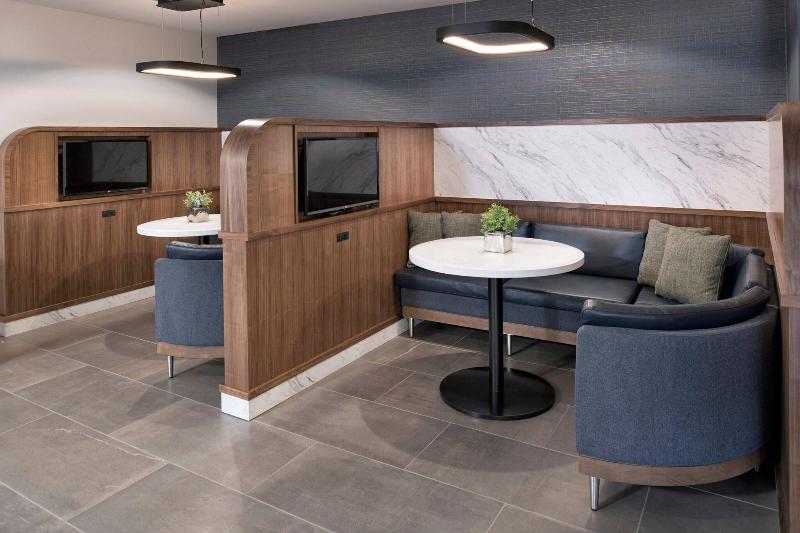 فندق Courtyard Memphis Collierville