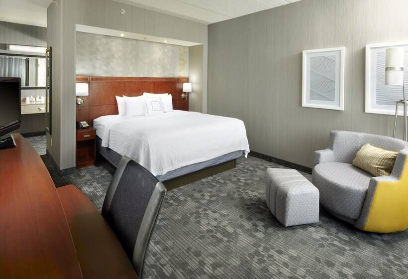 فندق Courtyard Pittsburgh Greensburg