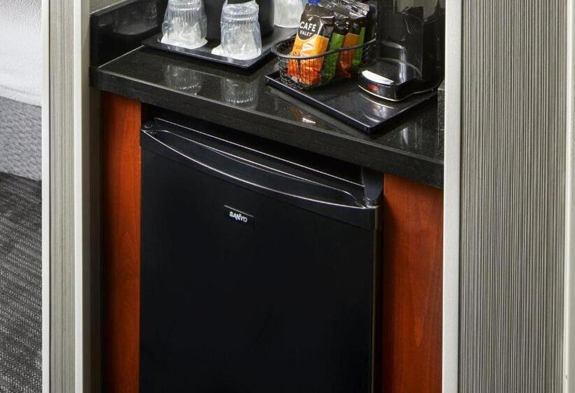 فندق Courtyard Pittsburgh Greensburg