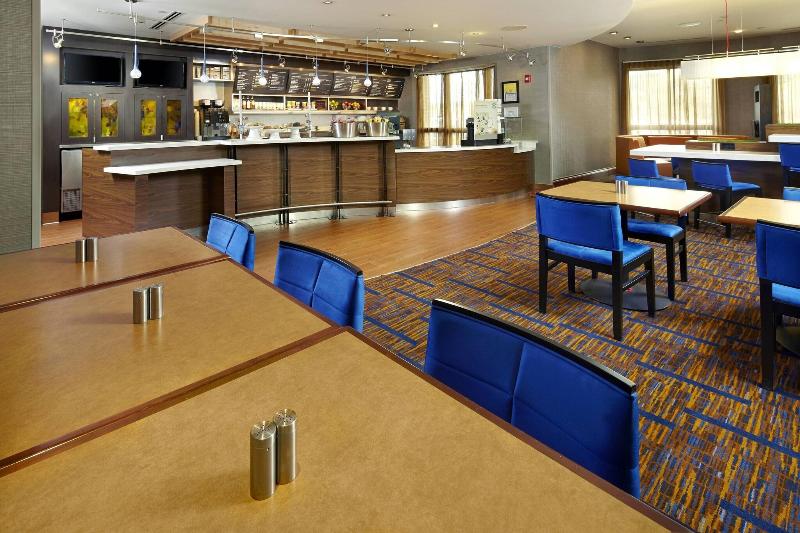 ホテル Courtyard Pittsburgh Greensburg
