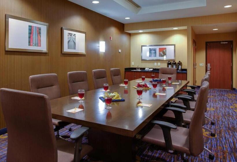 فندق Courtyard Republic Airport Long Island/farmingdale