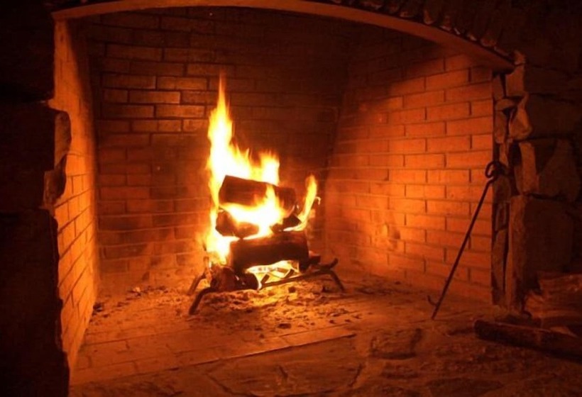 فندق Dancing Bear Lodge