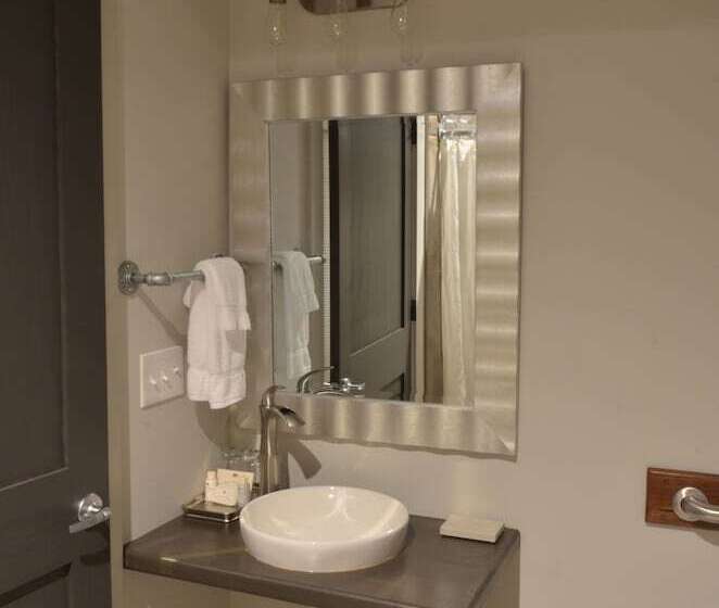 فندق Dancing Bear Lodge