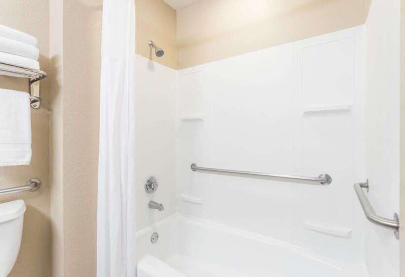 فندق Days Inn & Suites By Wyndham Lakeland