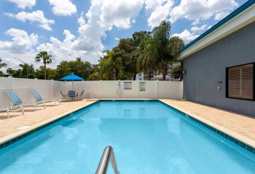 فندق Days Inn & Suites By Wyndham Lakeland