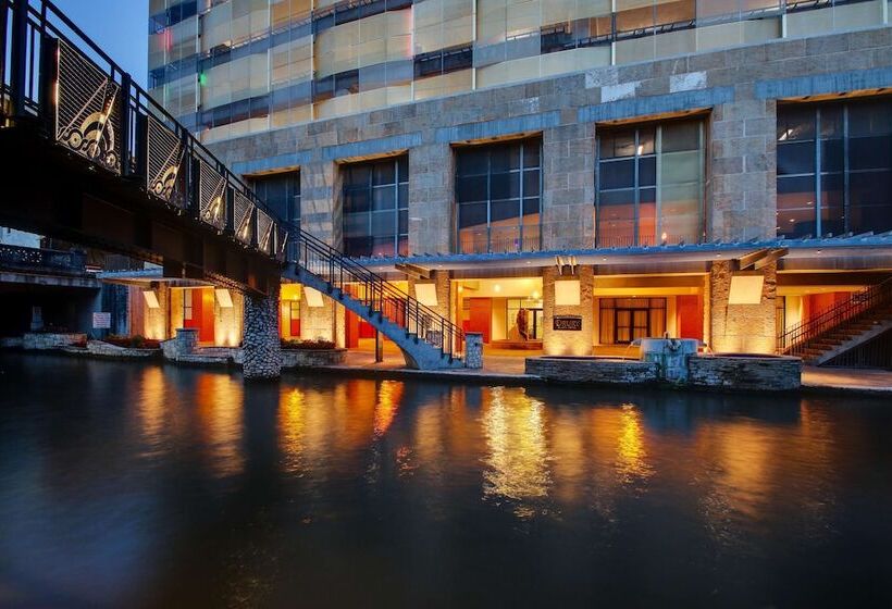 Drury Plaza Hotel San Antonio Riverwalk