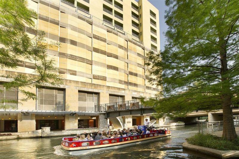 Drury Plaza Hotel San Antonio Riverwalk