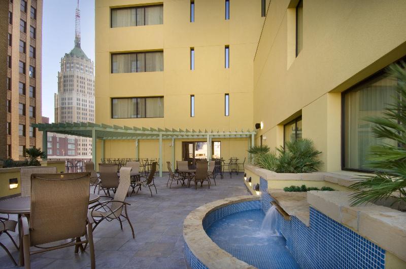Drury Plaza Hotel San Antonio Riverwalk