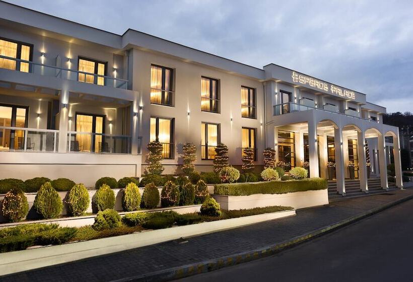 فندق Esperos Palace Luxury & Spa