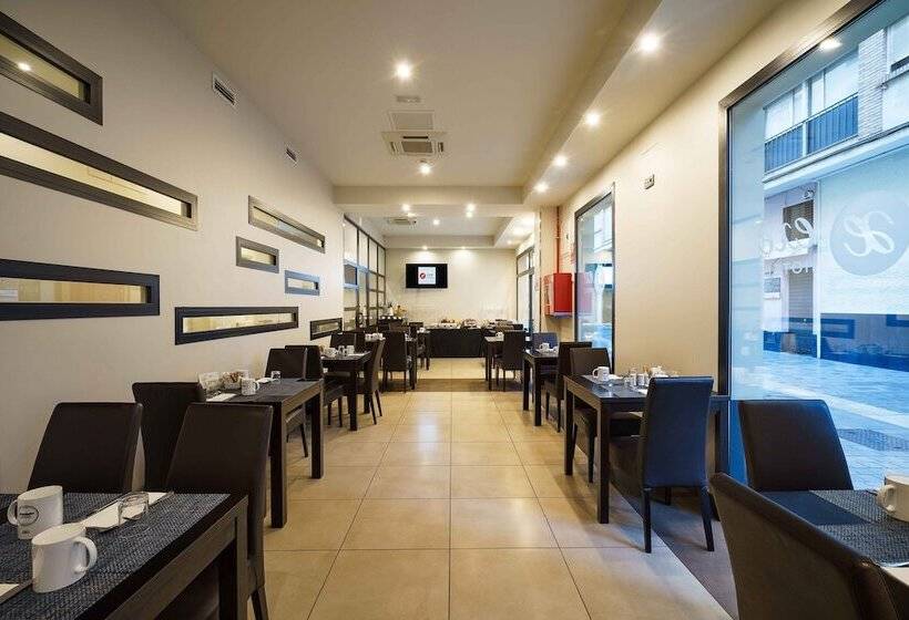 هتل Exe Malaga Museos