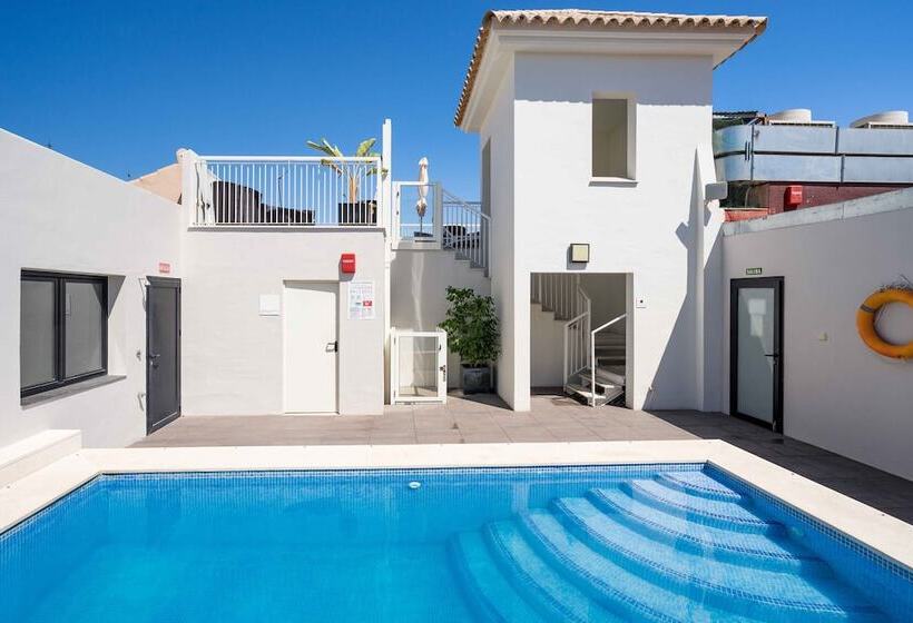 ホテル Exe Malaga Museos