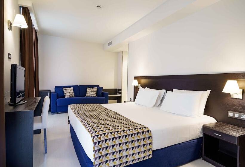 هتل Exe Malaga Museos