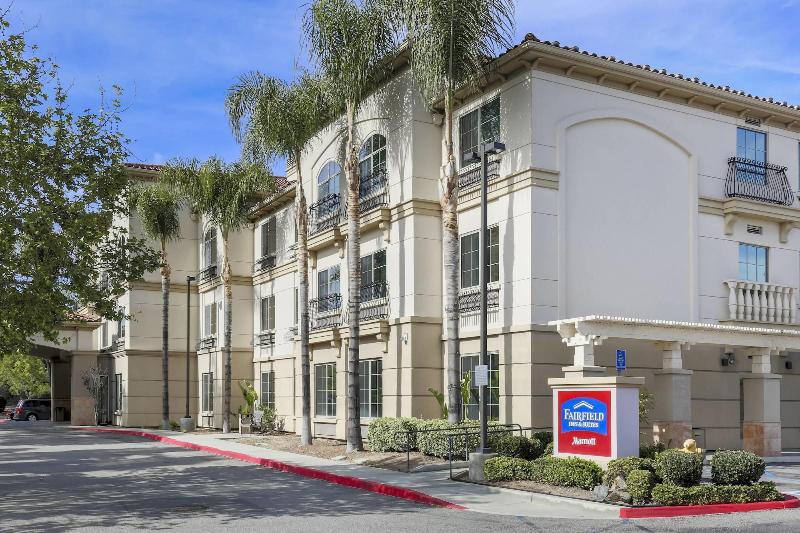בית מלון כפרי Fairfield Inn & Suites Temecula