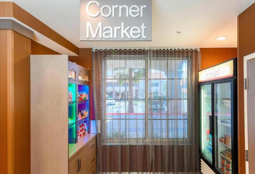 בית מלון כפרי Fairfield Inn & Suites Temecula