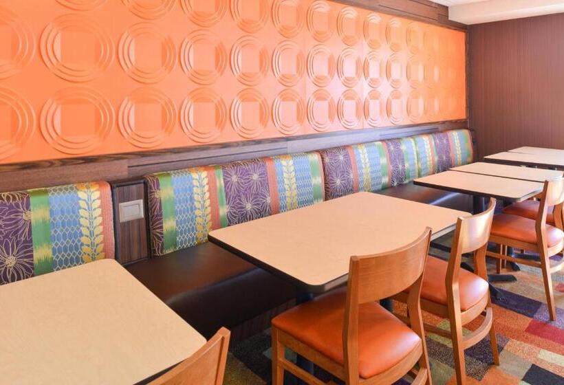 בית מלון כפרי Fairfield Inn & Suites Bloomington