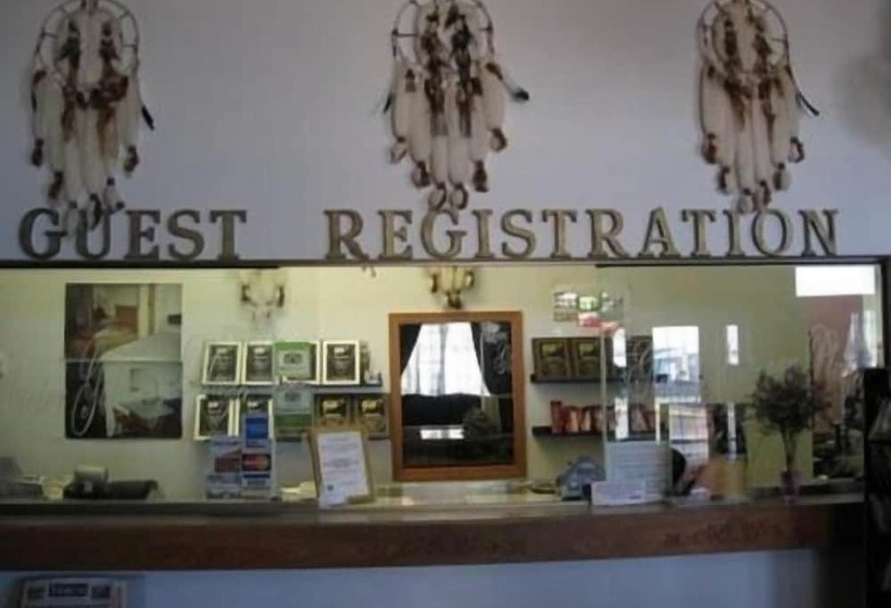 فندق Glacier Gateway Plaza