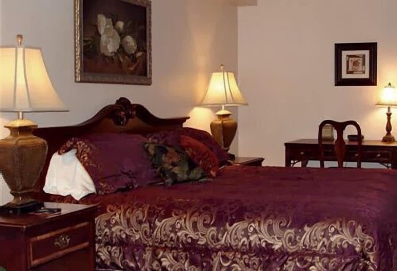 هتل Colonie Inn And Suites