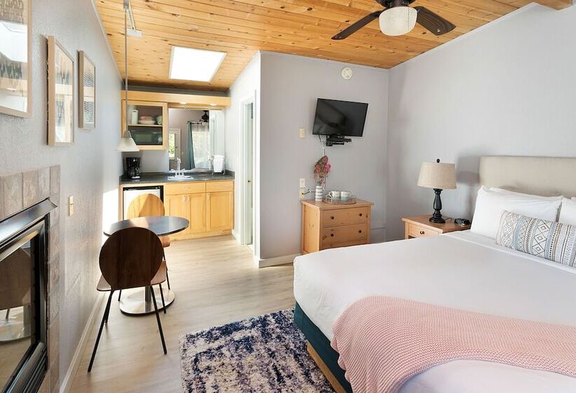 فندق Inn At Haystack Rock