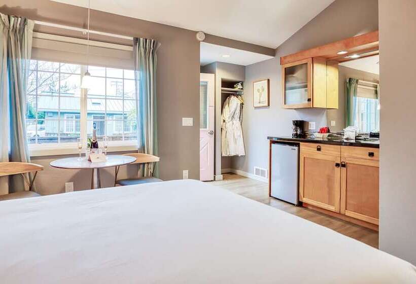 فندق Inn At Haystack Rock