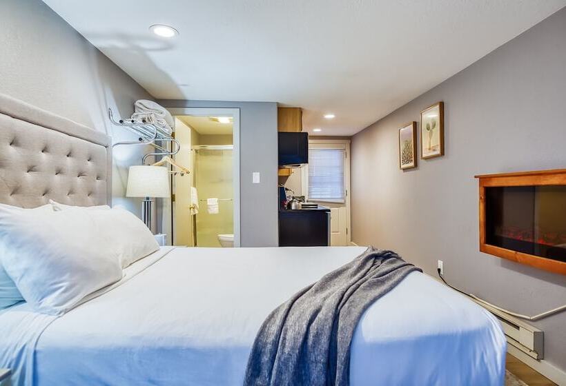 فندق Inn At Haystack Rock